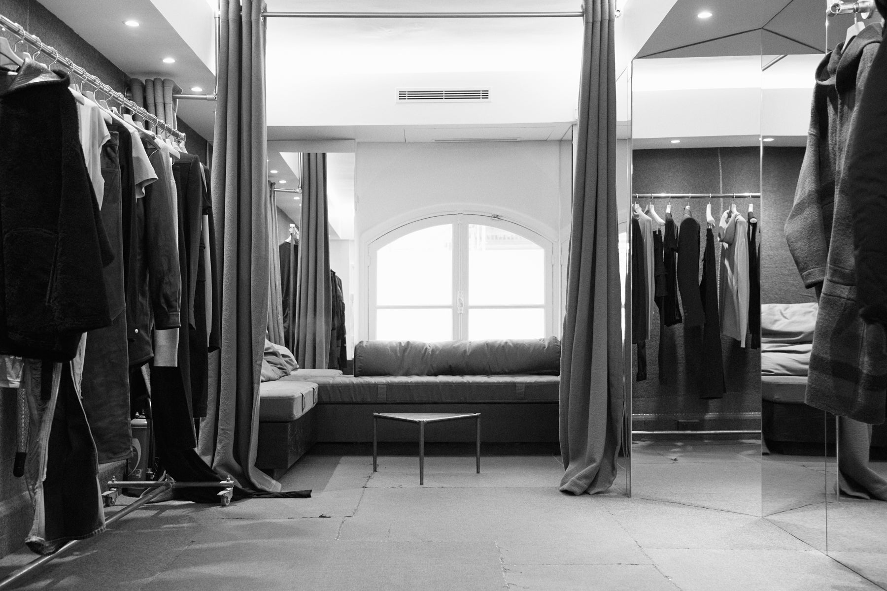 PARIS FASHION WEEK RECAP F/W 2025 - Feuille Luxury