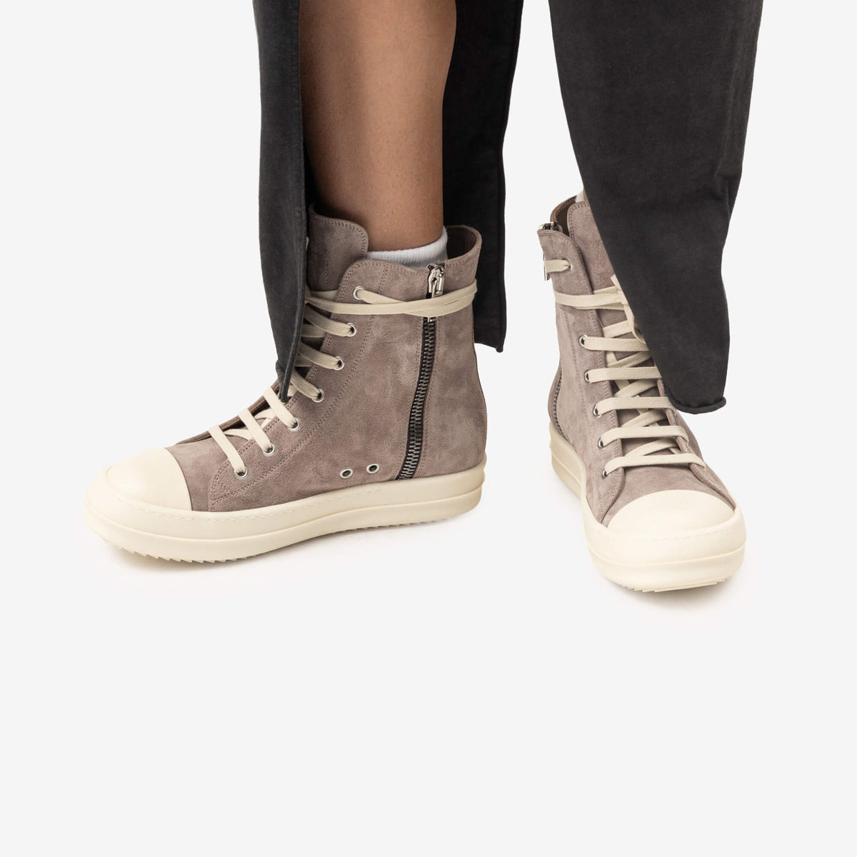 Womens High-Top Sneaks