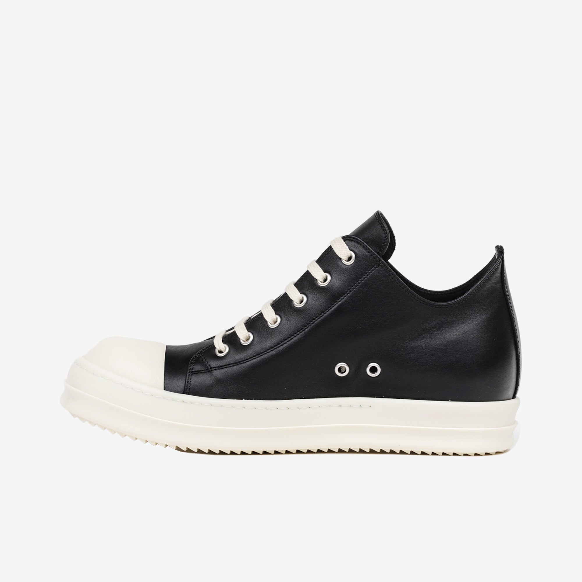 Low-Top Sneaks