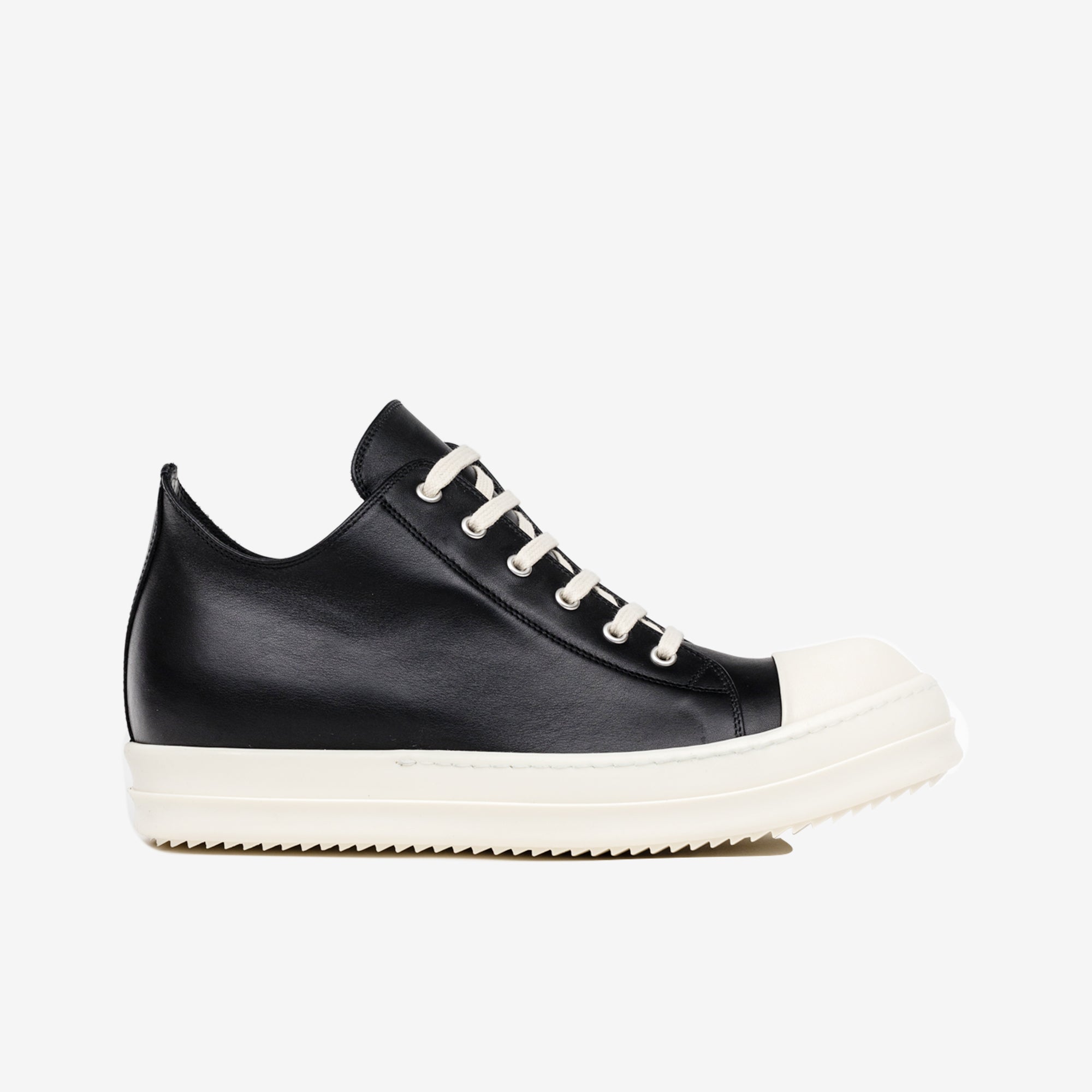 Low-Top Sneaks