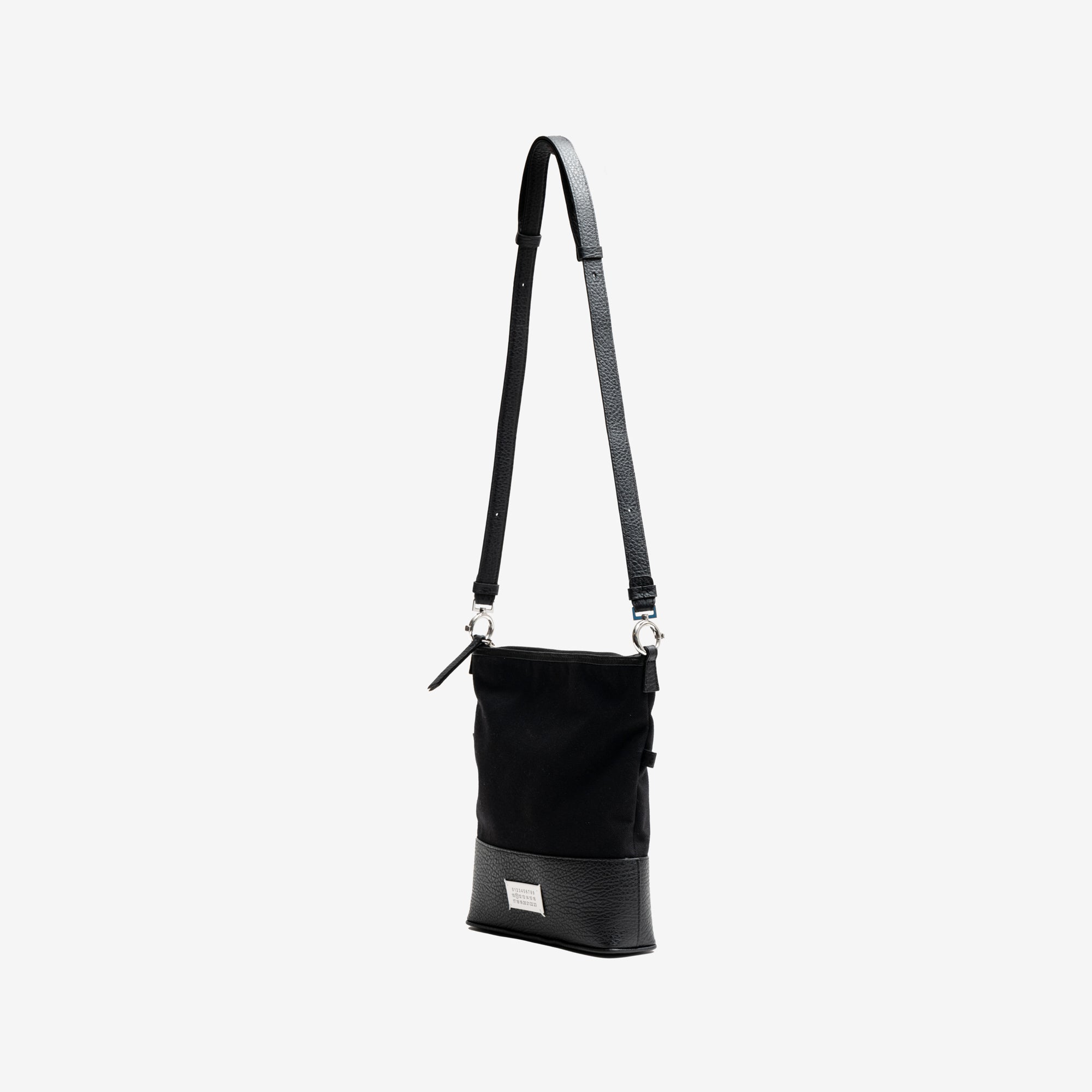 Maison Margiela 5AC Hobo Small Bag Black - 5