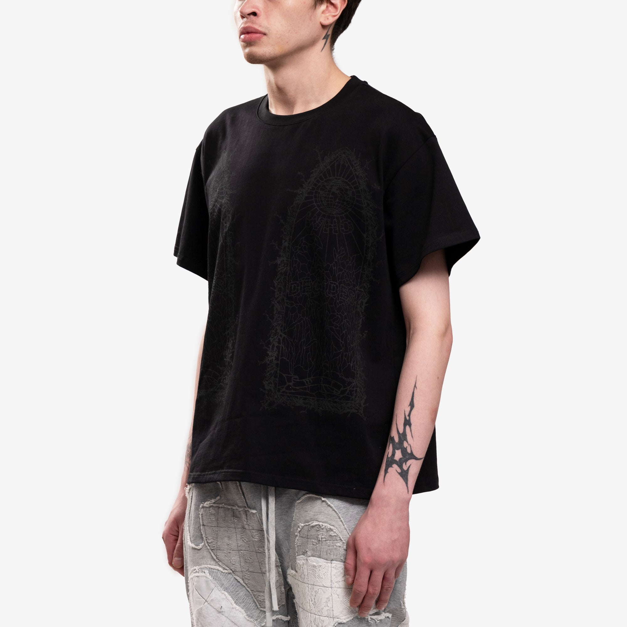 Who Decides War Thorned T-Shirt Coal - 3