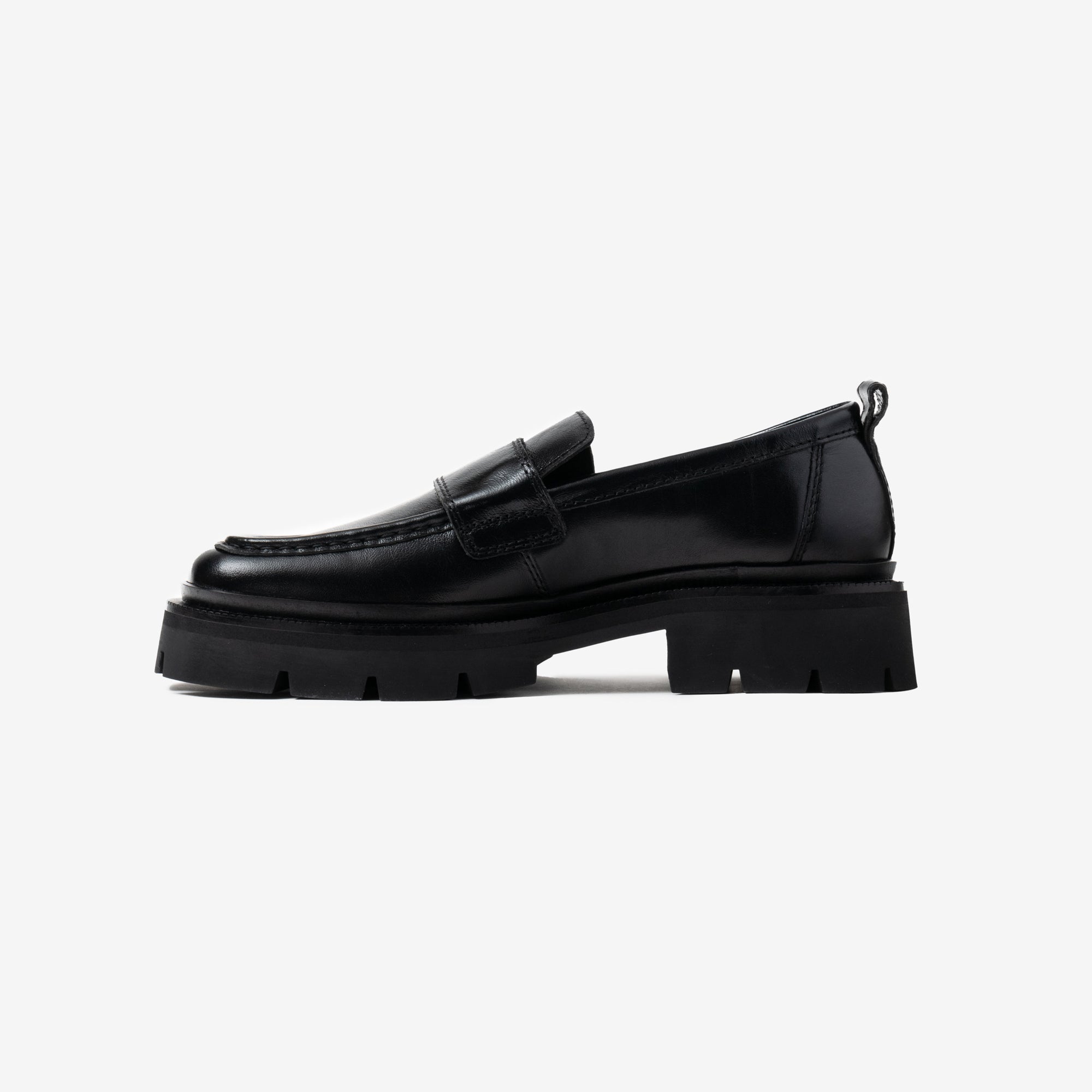 AMI Embellished Loafers Black - 4