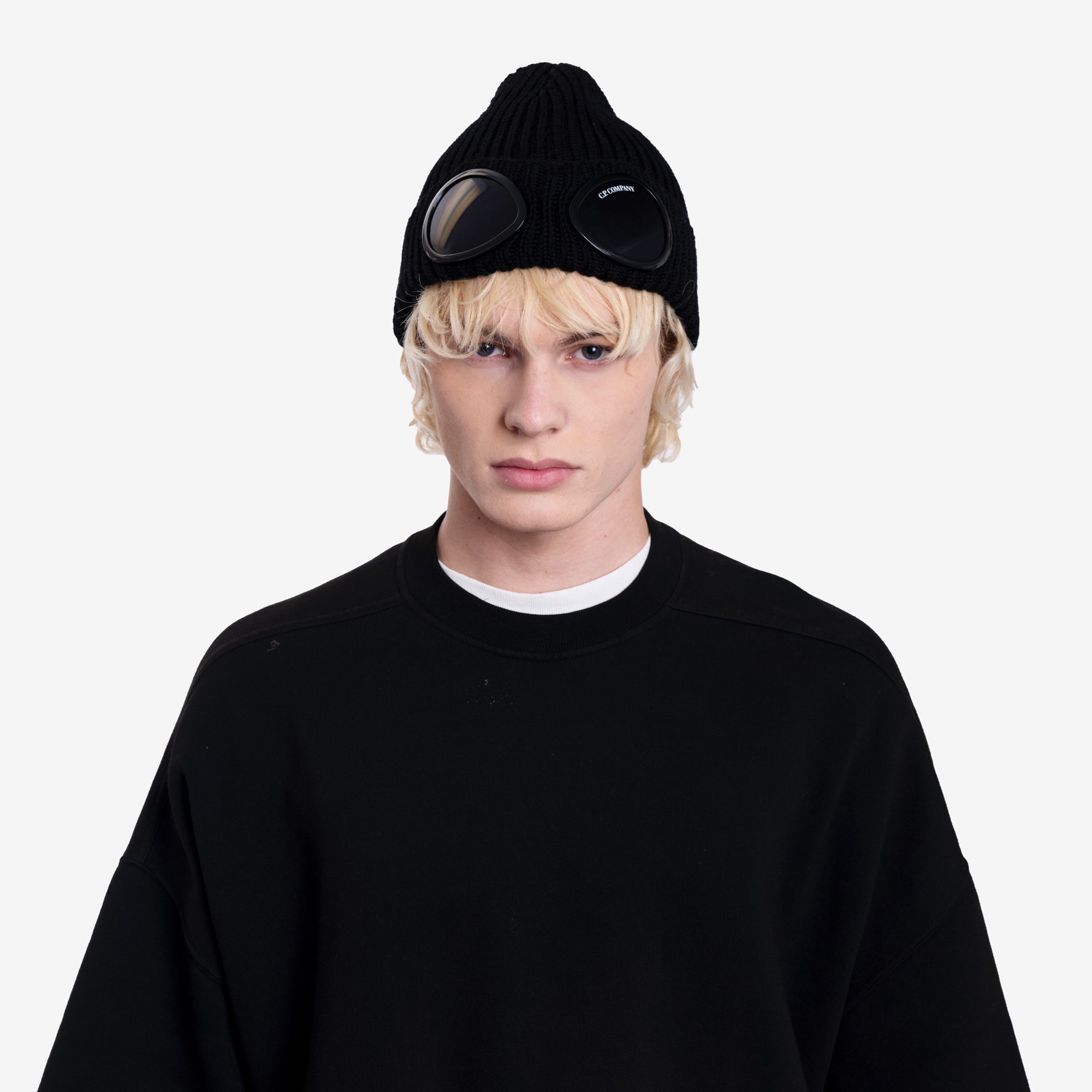 C.P. Company Extra Fine Wool Goggle Beanie Black - 2
