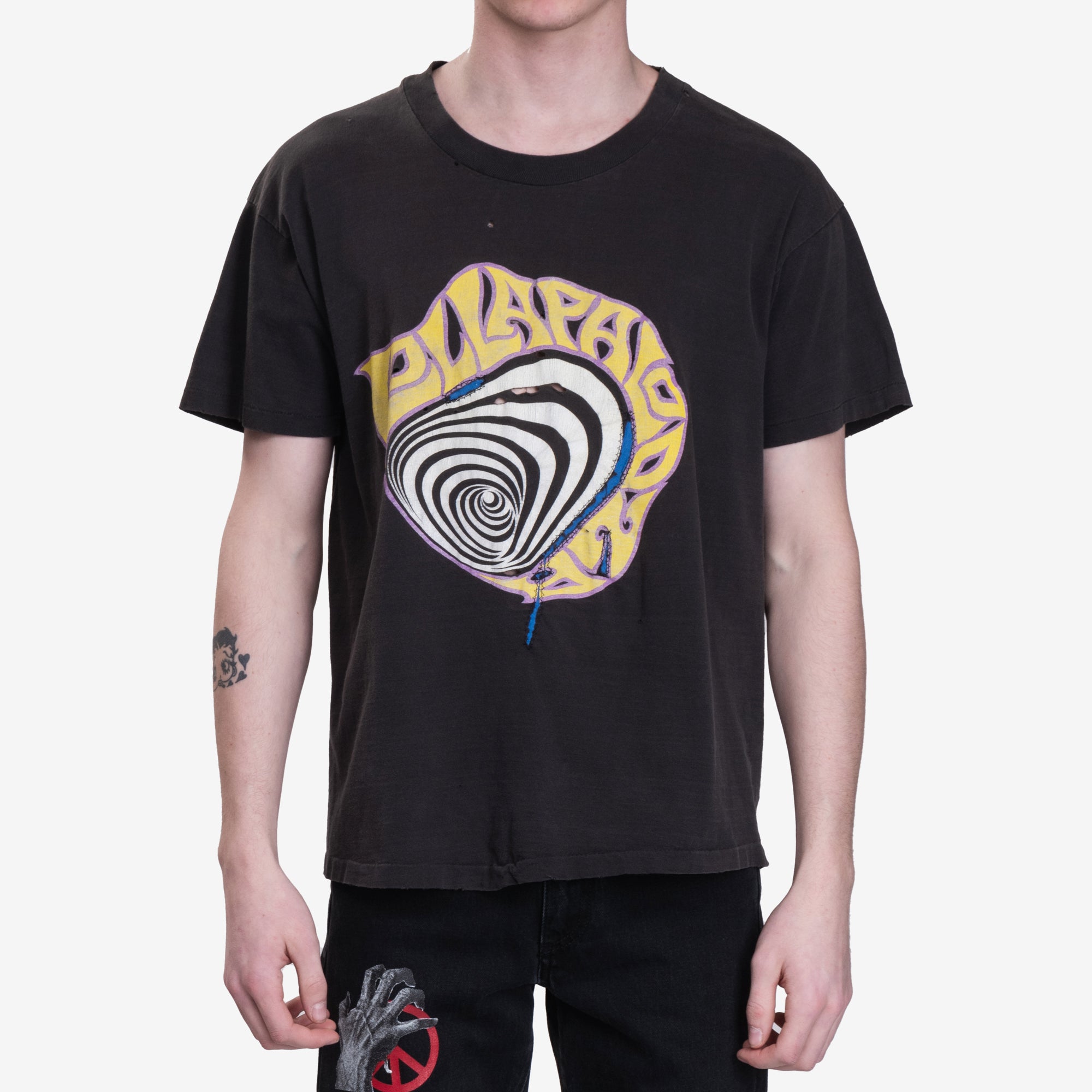 Photo of Earthling VIP Lollapalooza Vintage T-Shirt - 4