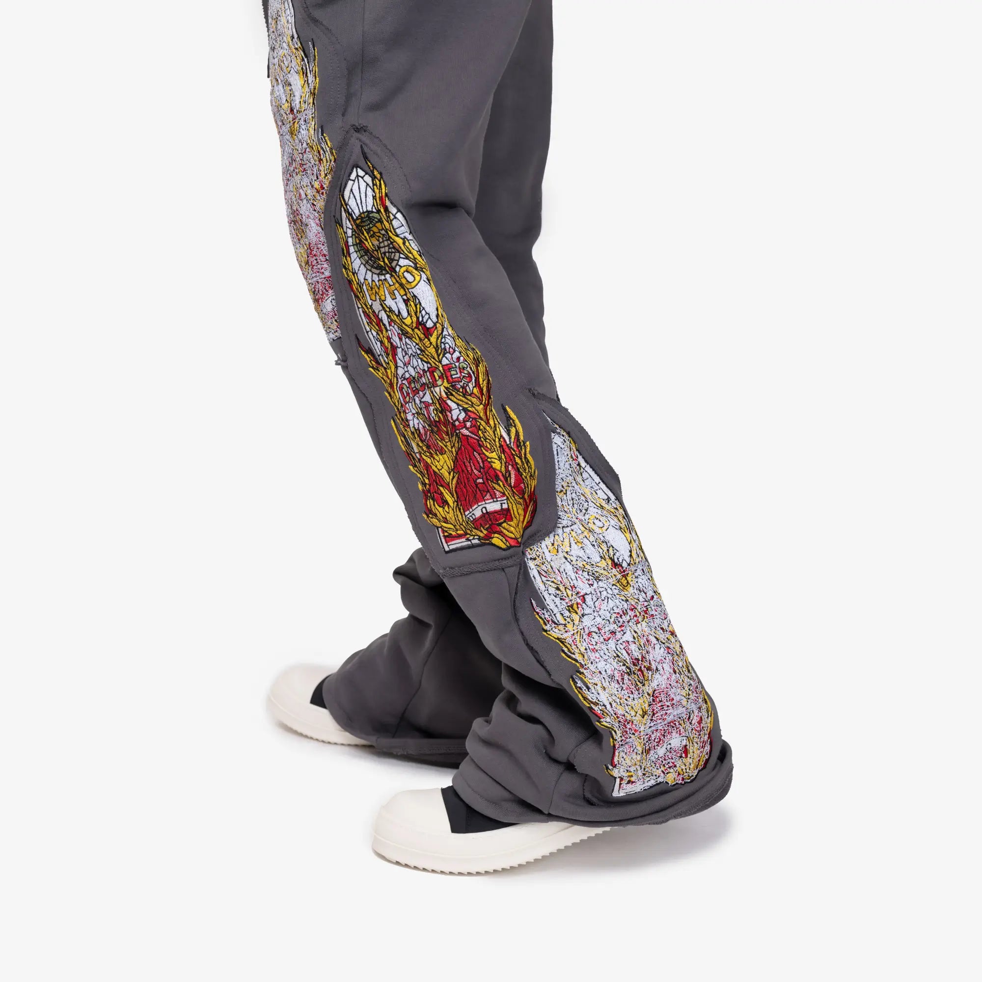 Who Decides War Triple Flame Glass Sweatpants Vintage Grey - 5