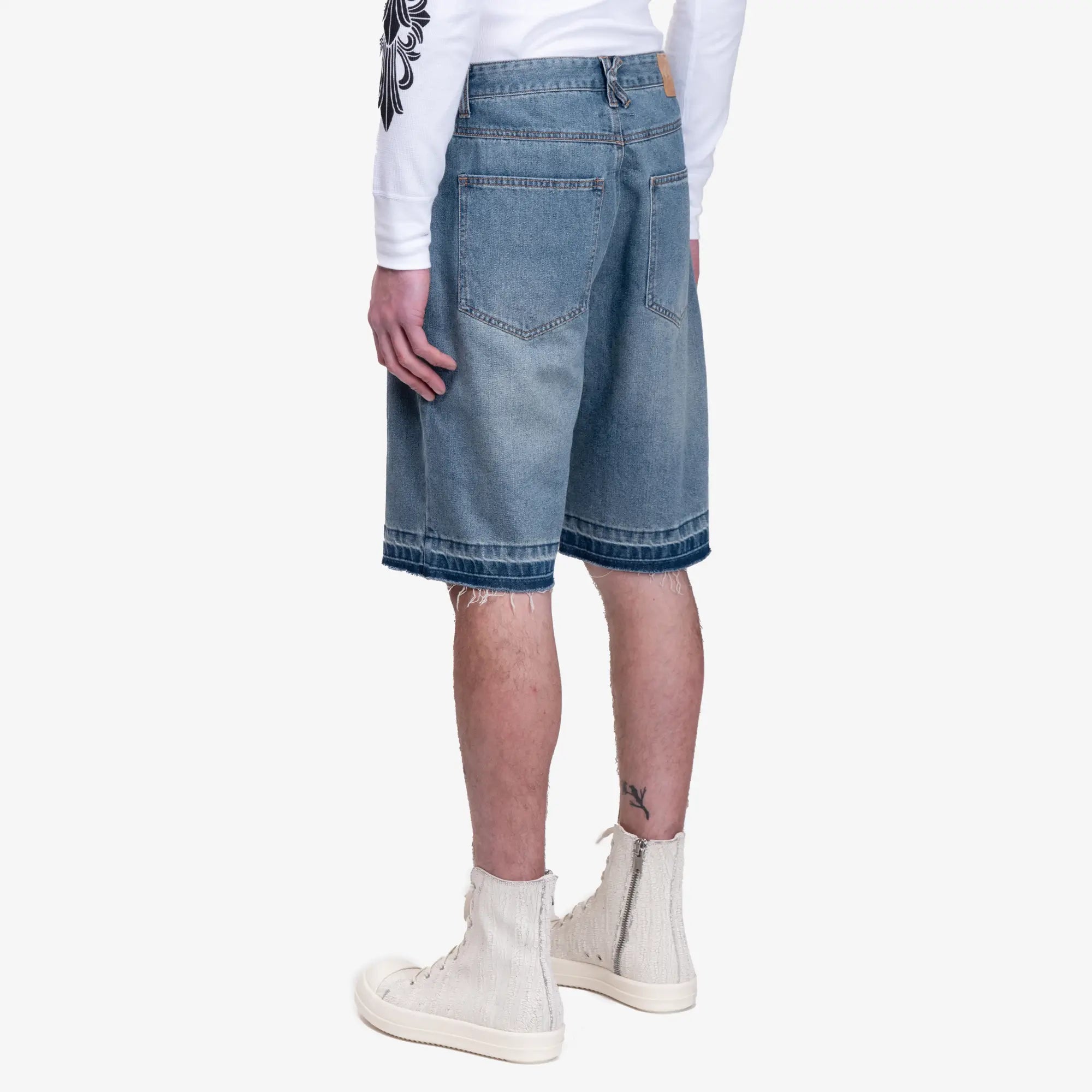 KidSuper Painted Panel Shorts Light Wash - 4