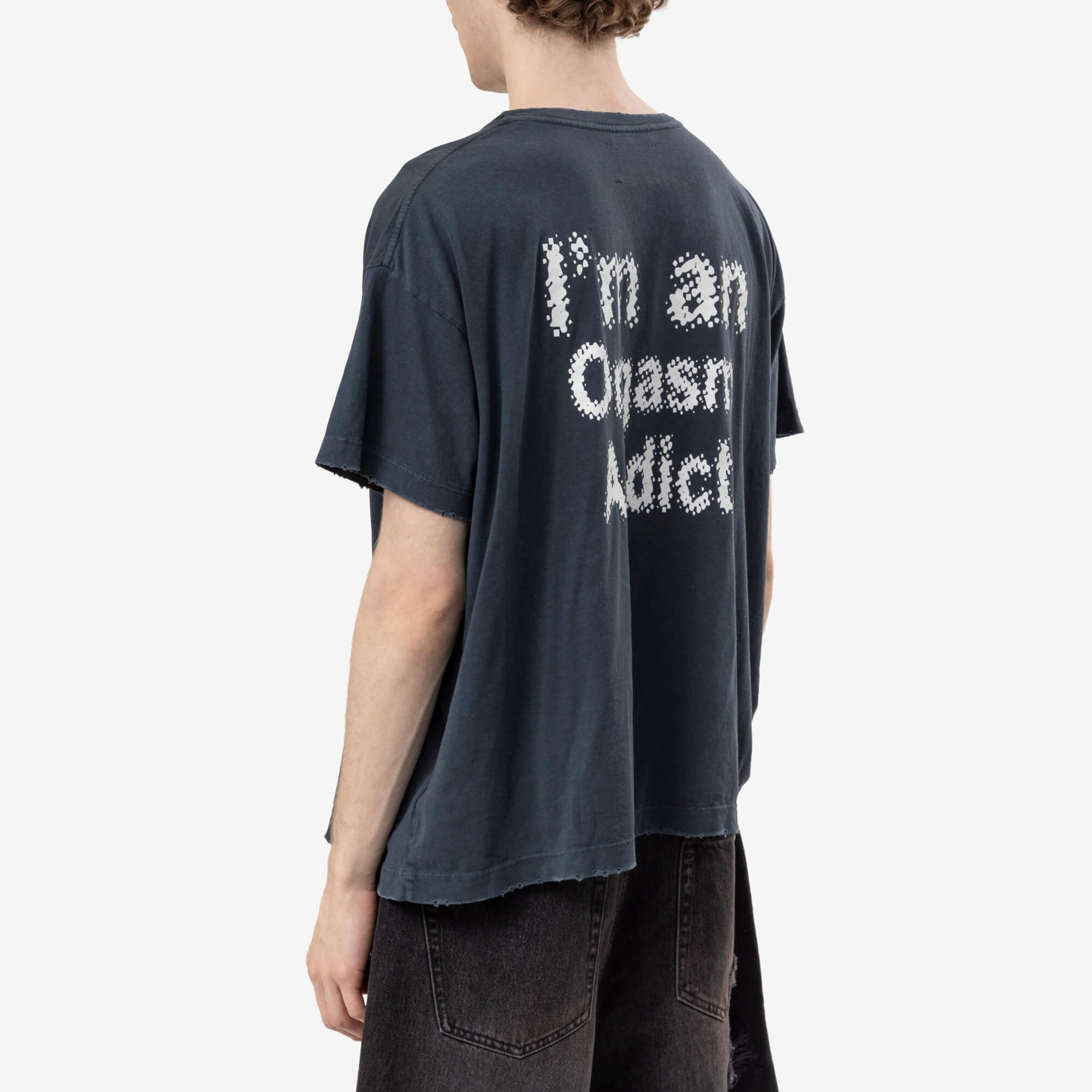 Marking Distance Distressed Addict T-Shirt Ash Black-4