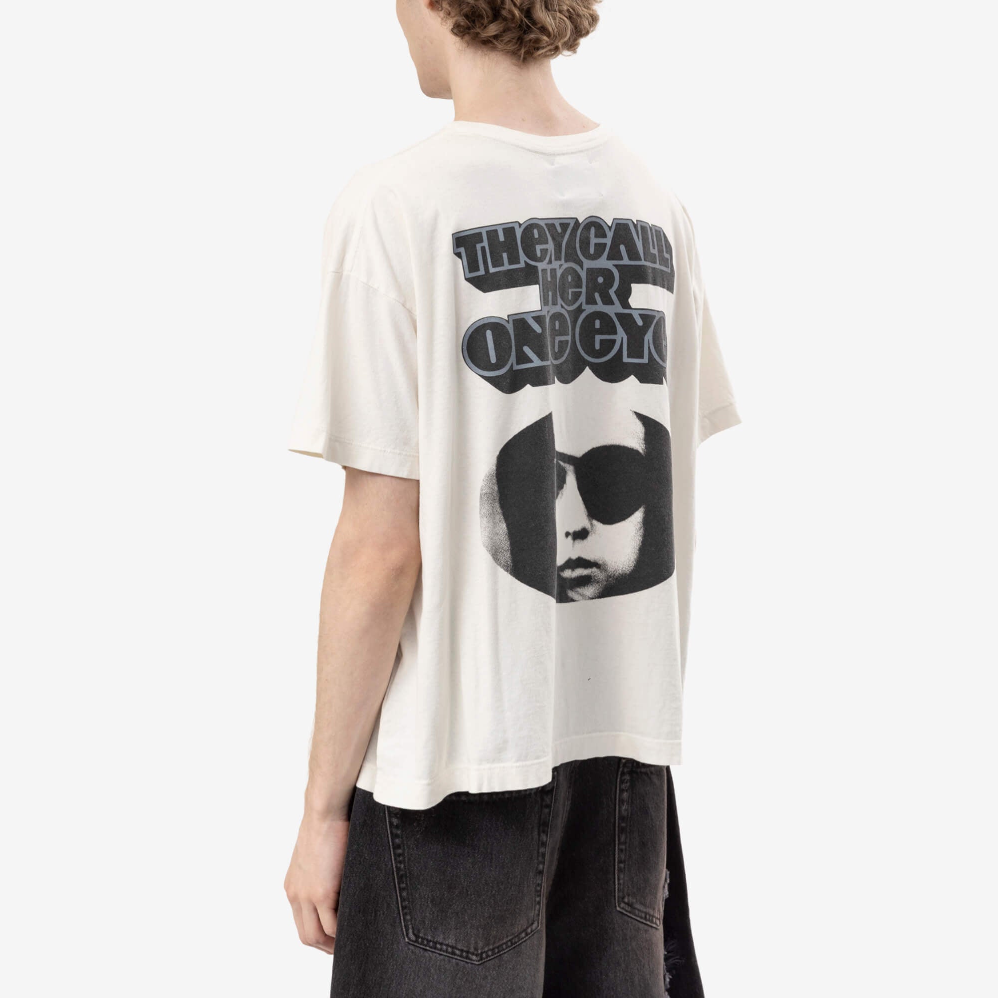 Marking Distance Distressed One Eye T-Shirt Natural White-4