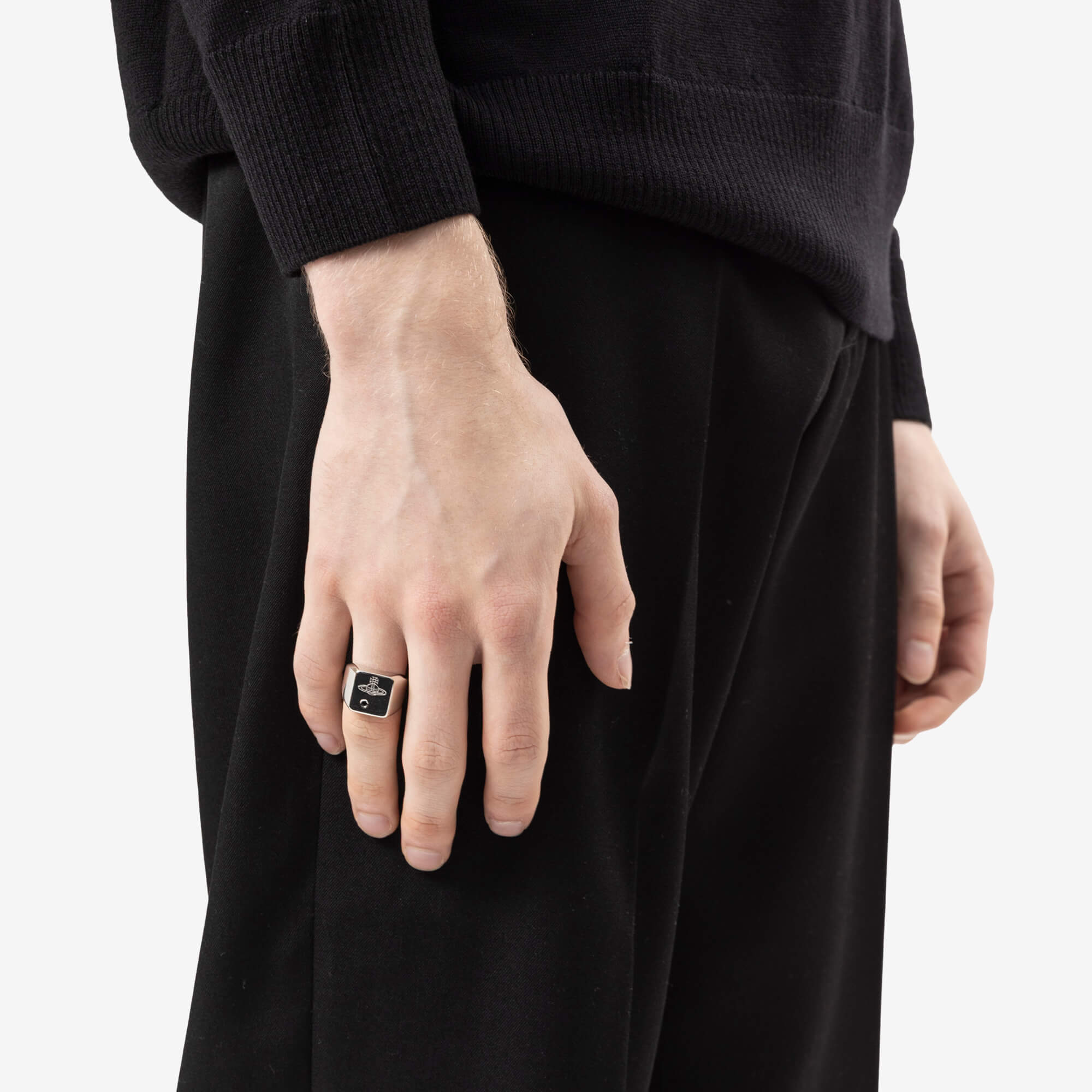 Vivienne Westwood Carlo Ring Platinum/Black CZ-2