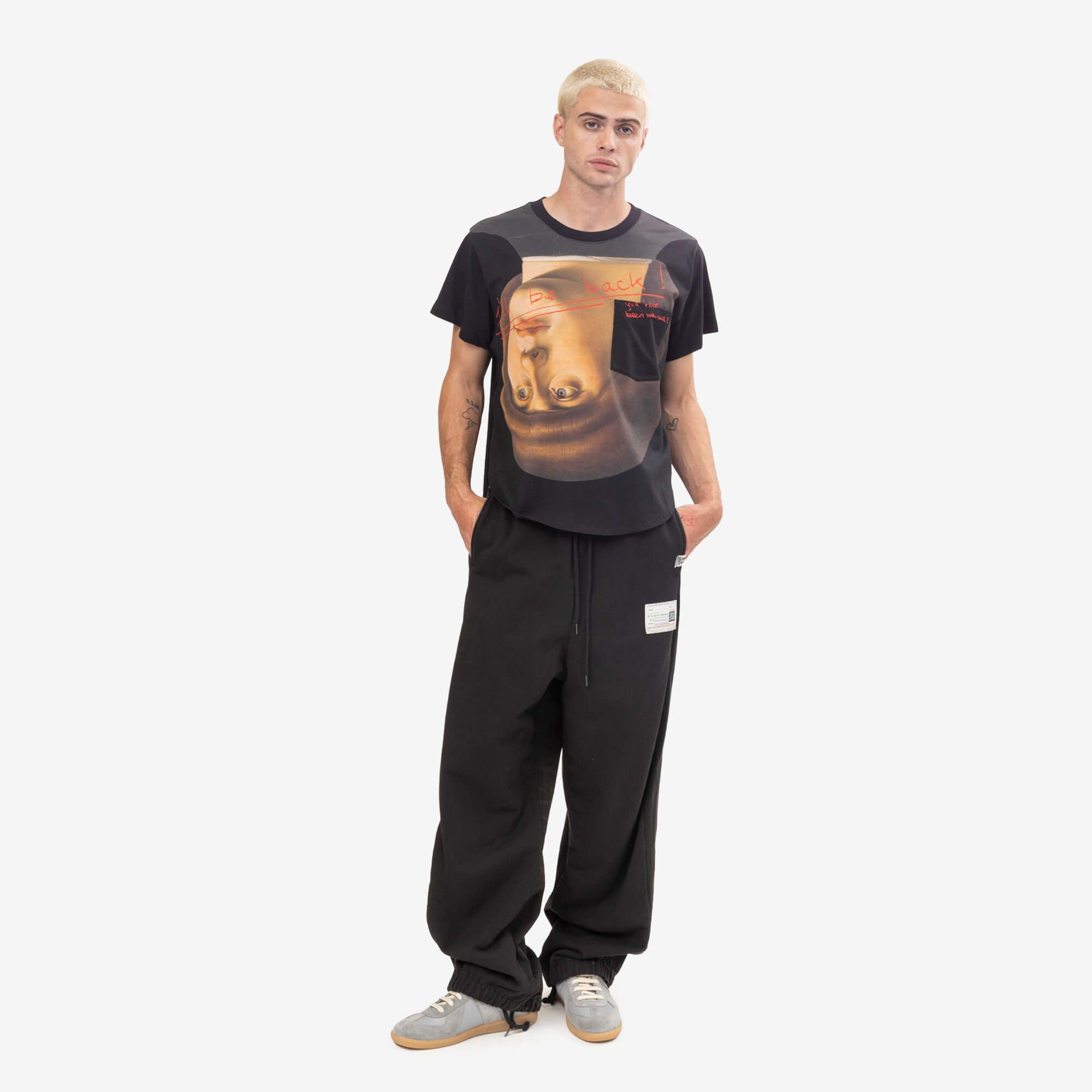 Vivienne Westwood Upside Down Head Circle Hem T-Shirt Black-2