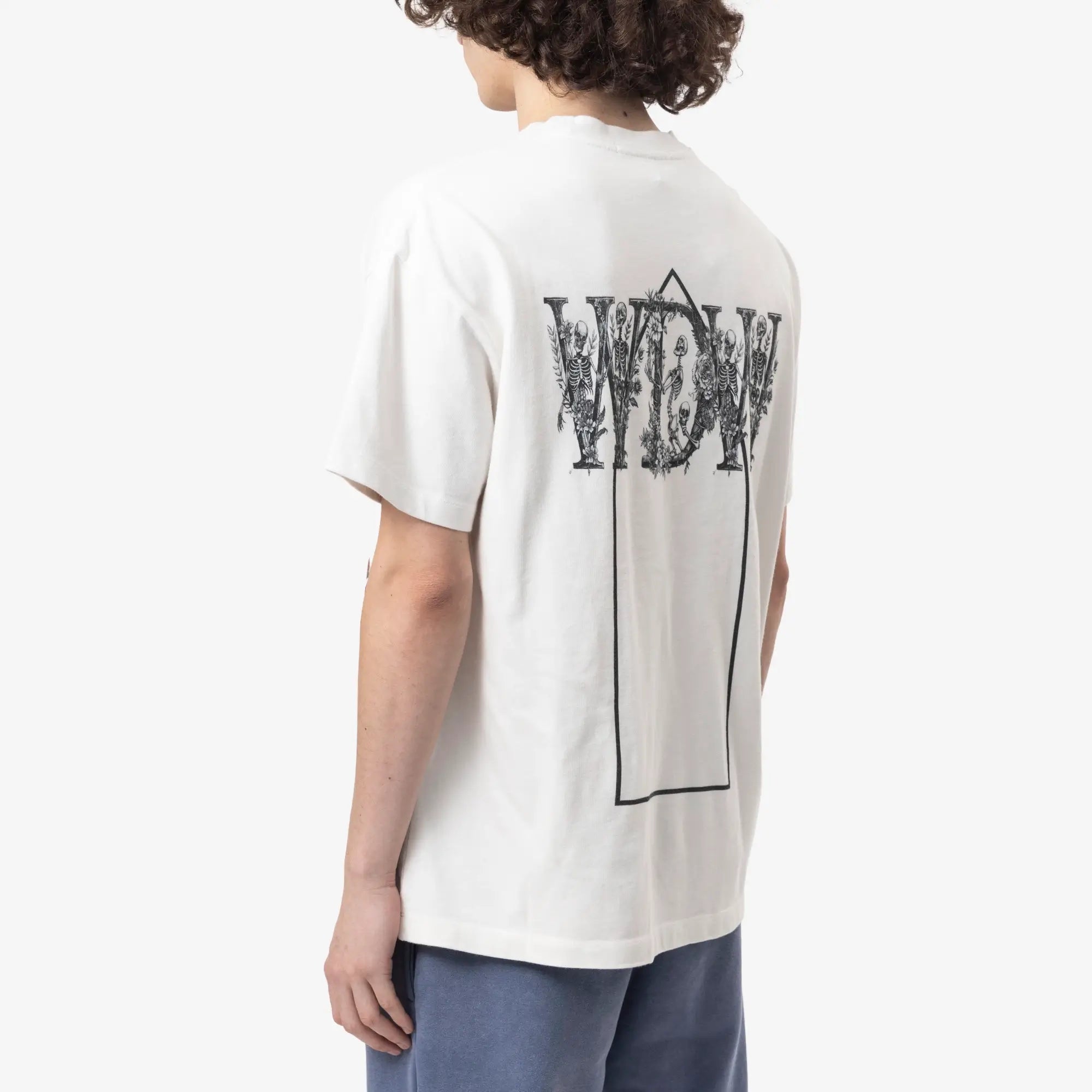 Who Decides War Bad to Bone T-Shirt Cloud - 4