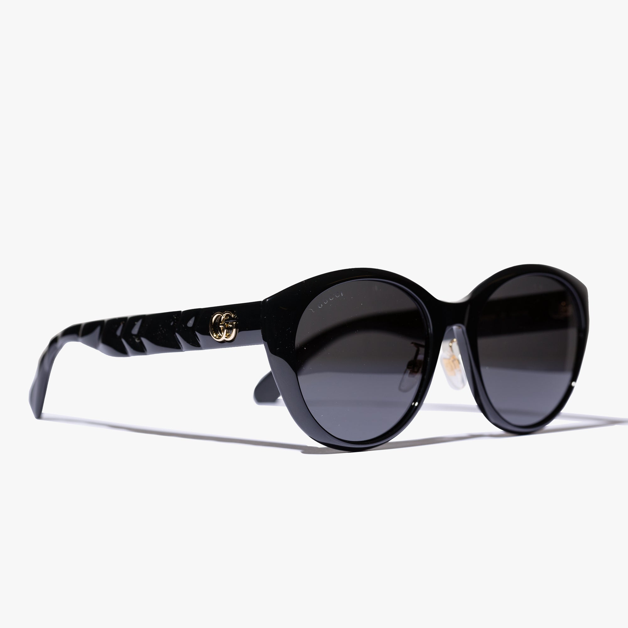 Gucci Eyewear Womens Black Oval Sunglasses Black - 1