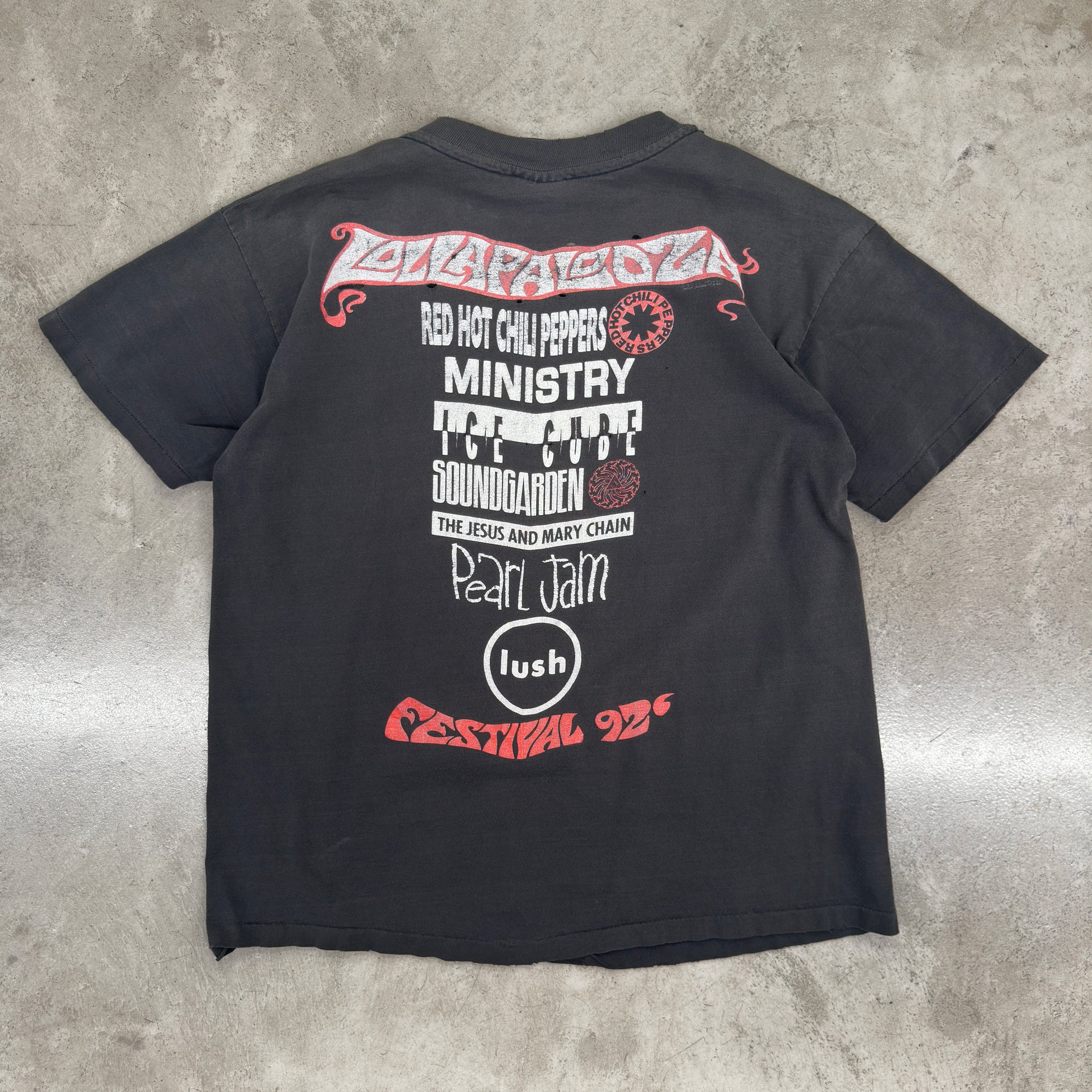 Photo of Earthling VIP Lollapalooza Vintage T-Shirt - 3