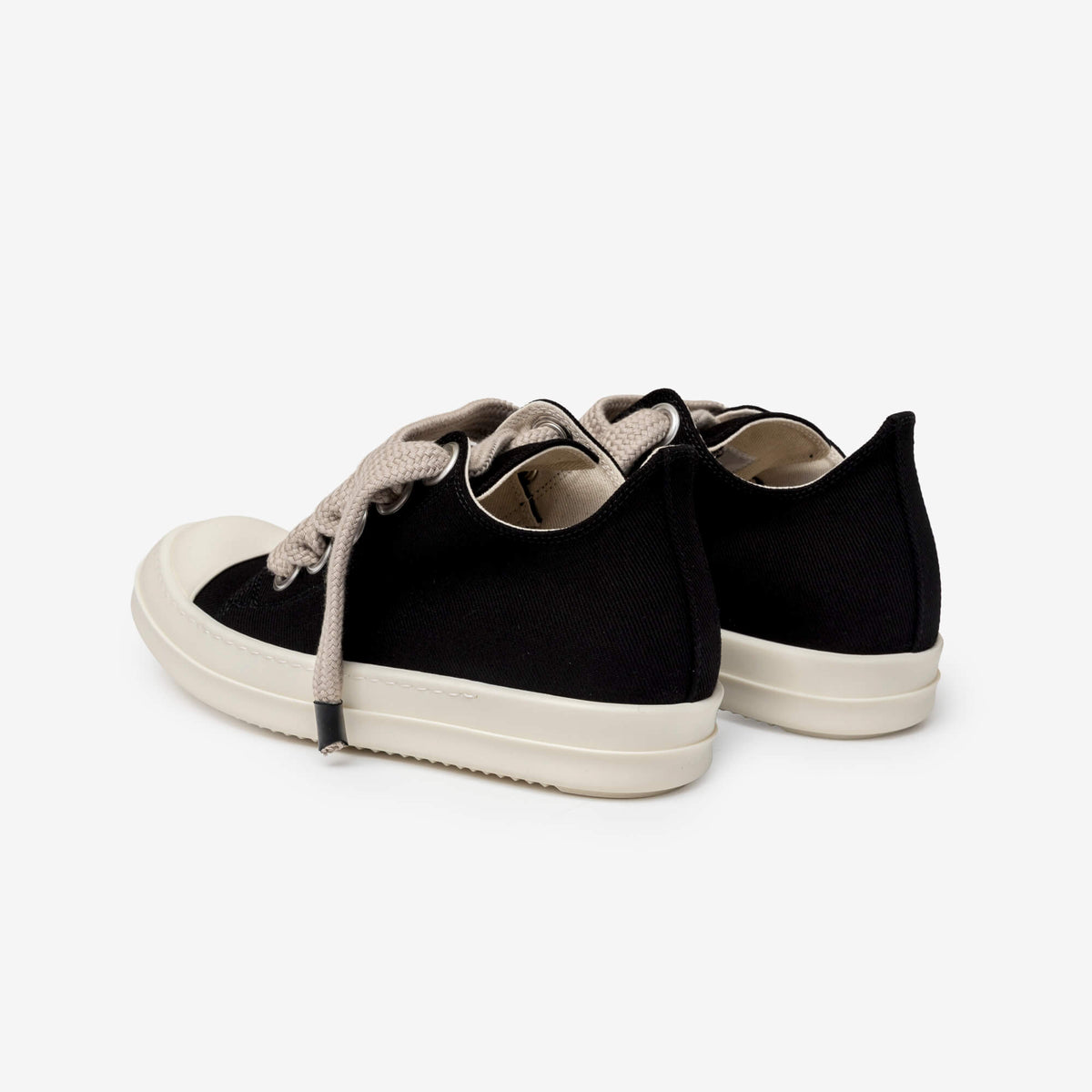 Womens Jumbolace Low-Top Sneaks