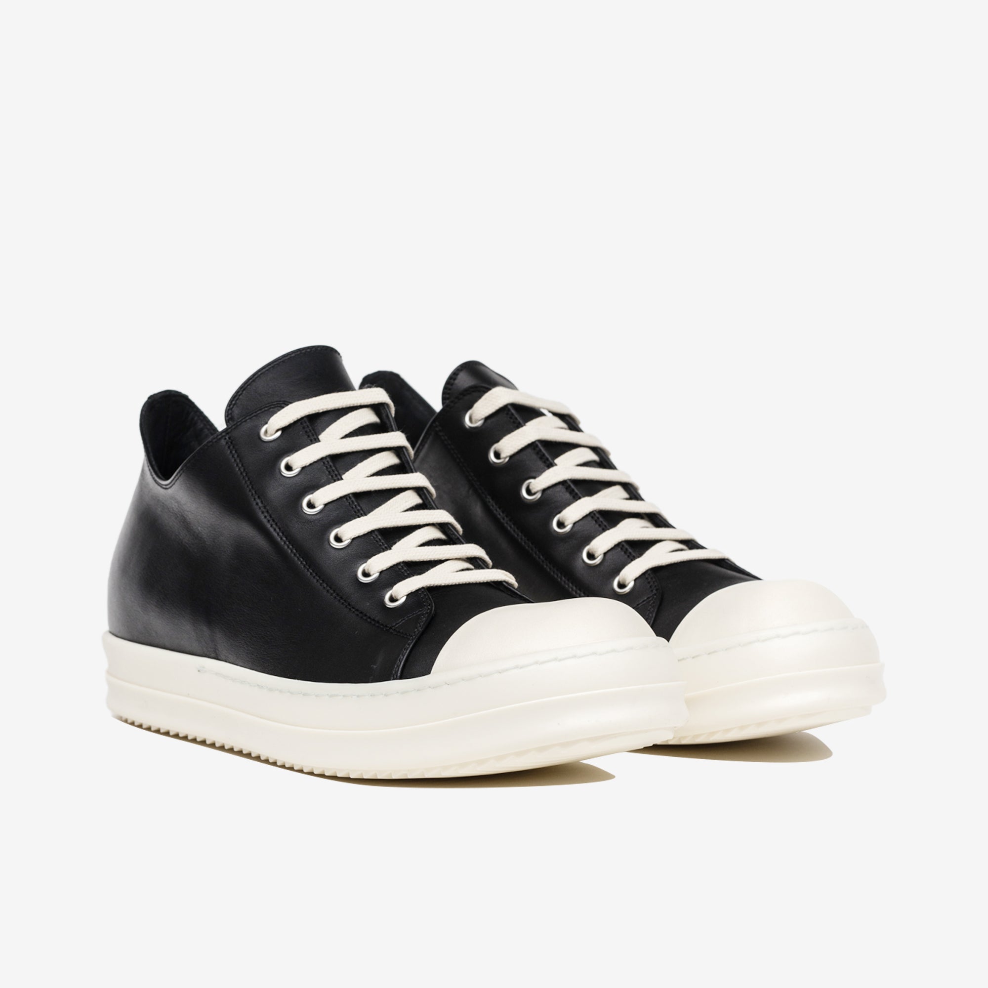 Low-Top Sneaks