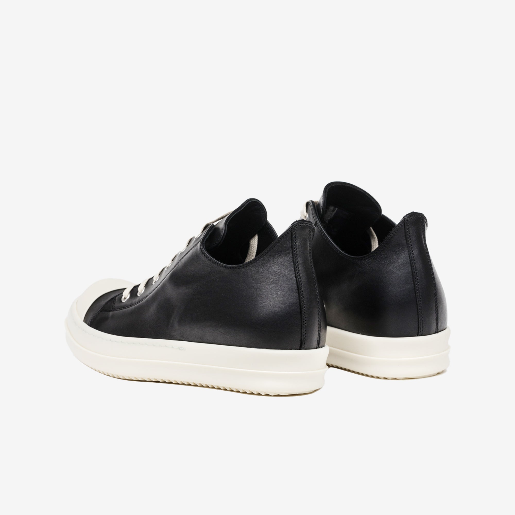 Low-Top Sneaks