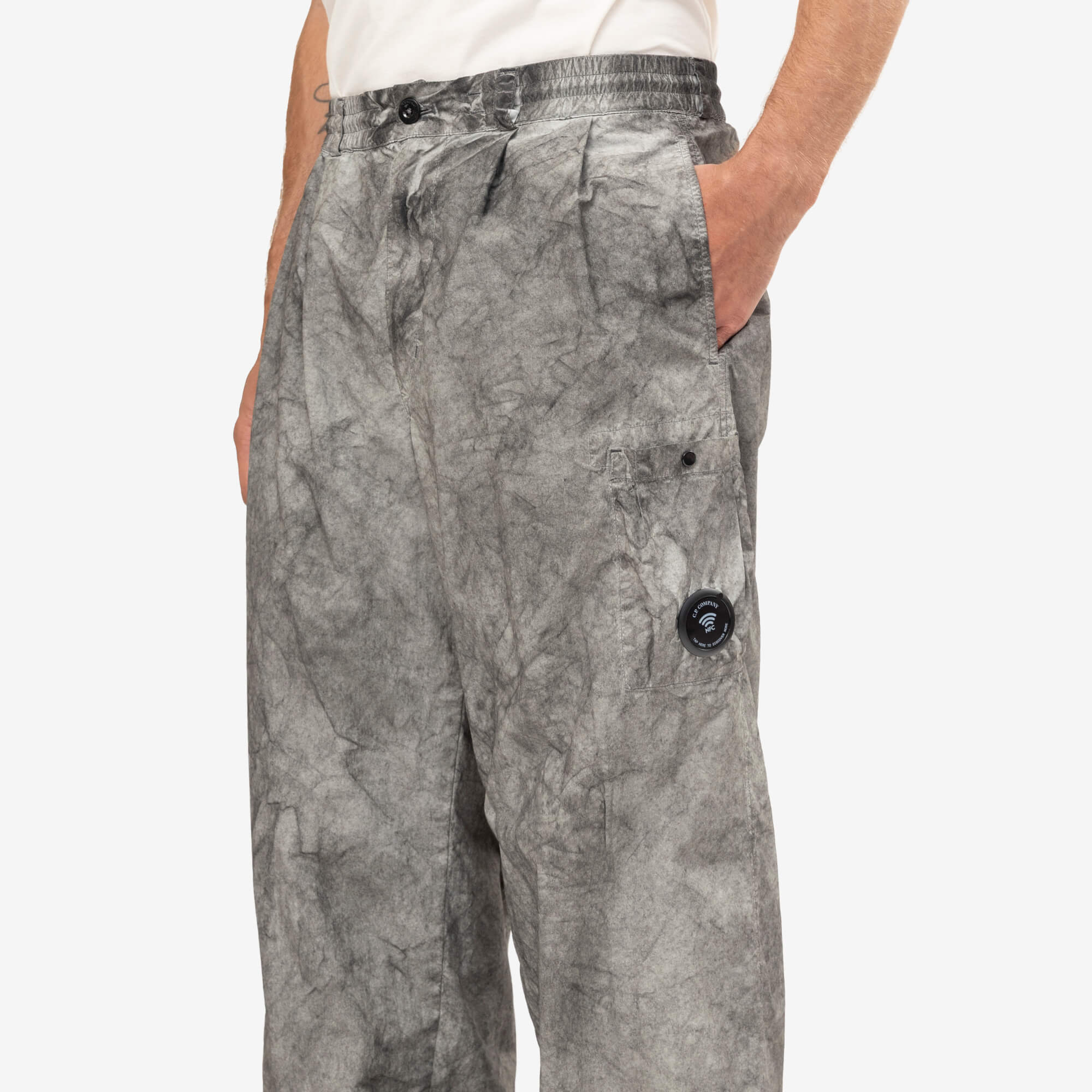 Flatt Nylon Loose Cargo Pants