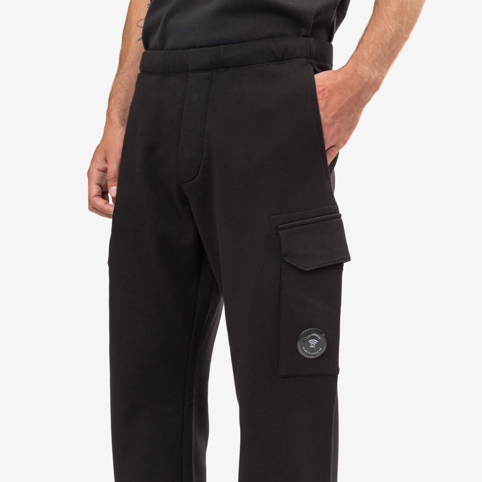 Diagonal Raised Fleece Cargo Lens Sweatpants