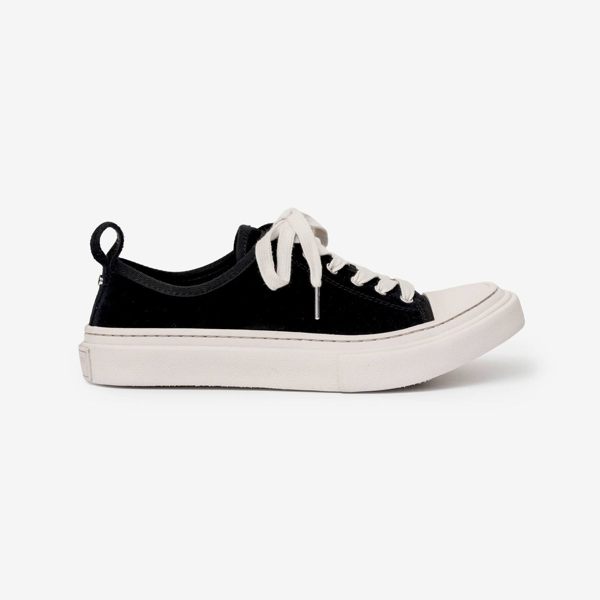 Ann Demeulemeester Halli Vulcanized Low-Top Sneakers Black/Chalk-3