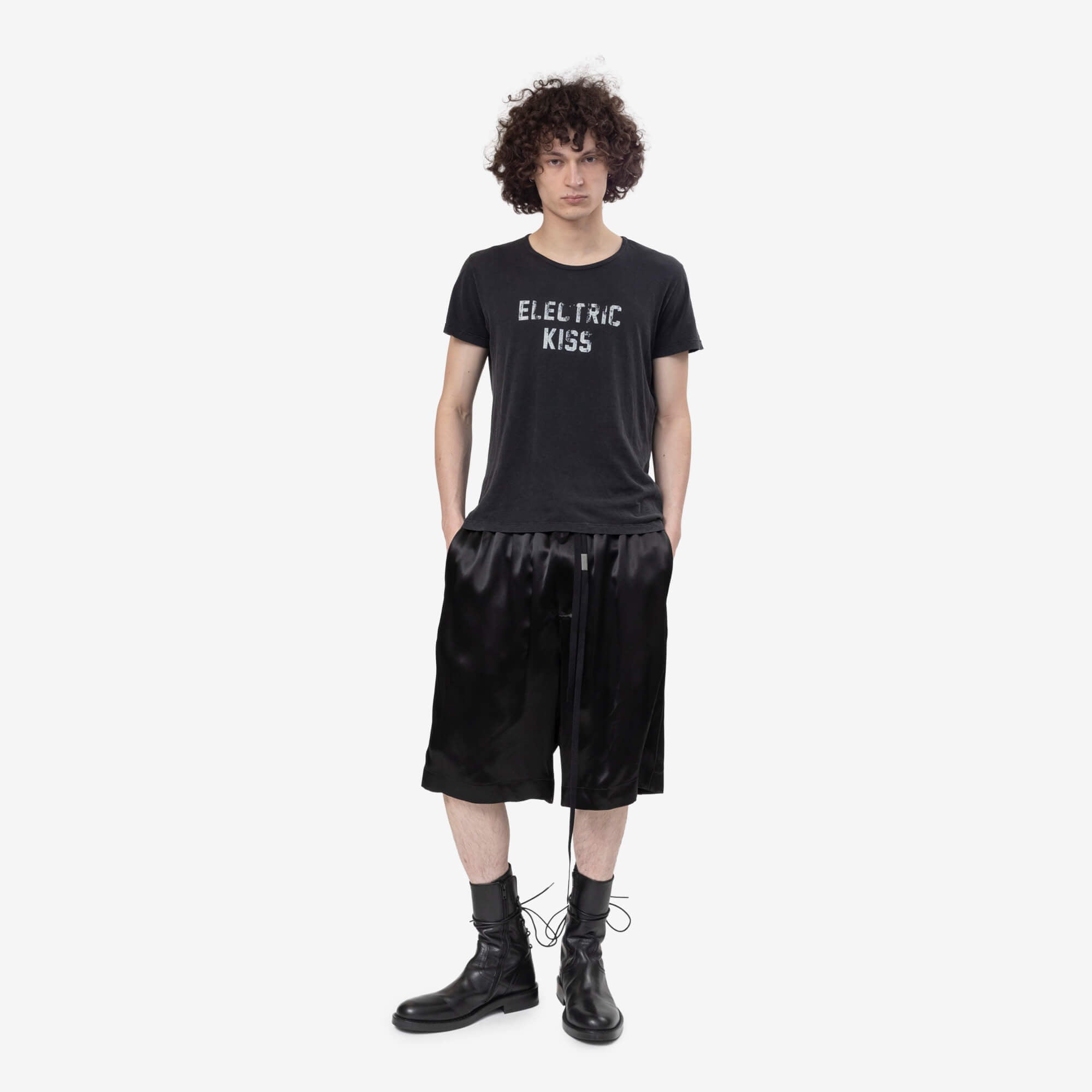 Ann Demeulemeester Idar Electric Kiss Cropped Standard Fit T-Shirt Faded Black - 2