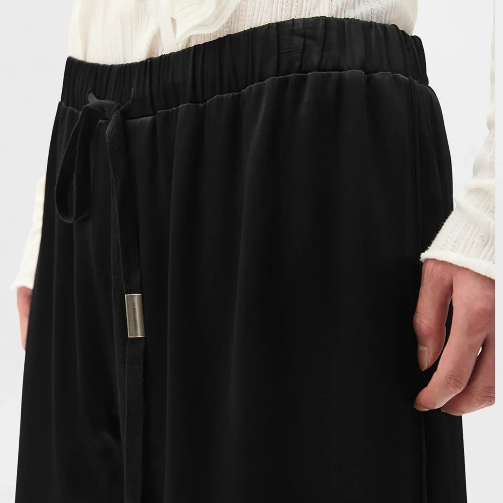 Ann Demeulemeester Raul Relaxed Lounge Bermuda Shorts Black - 4
