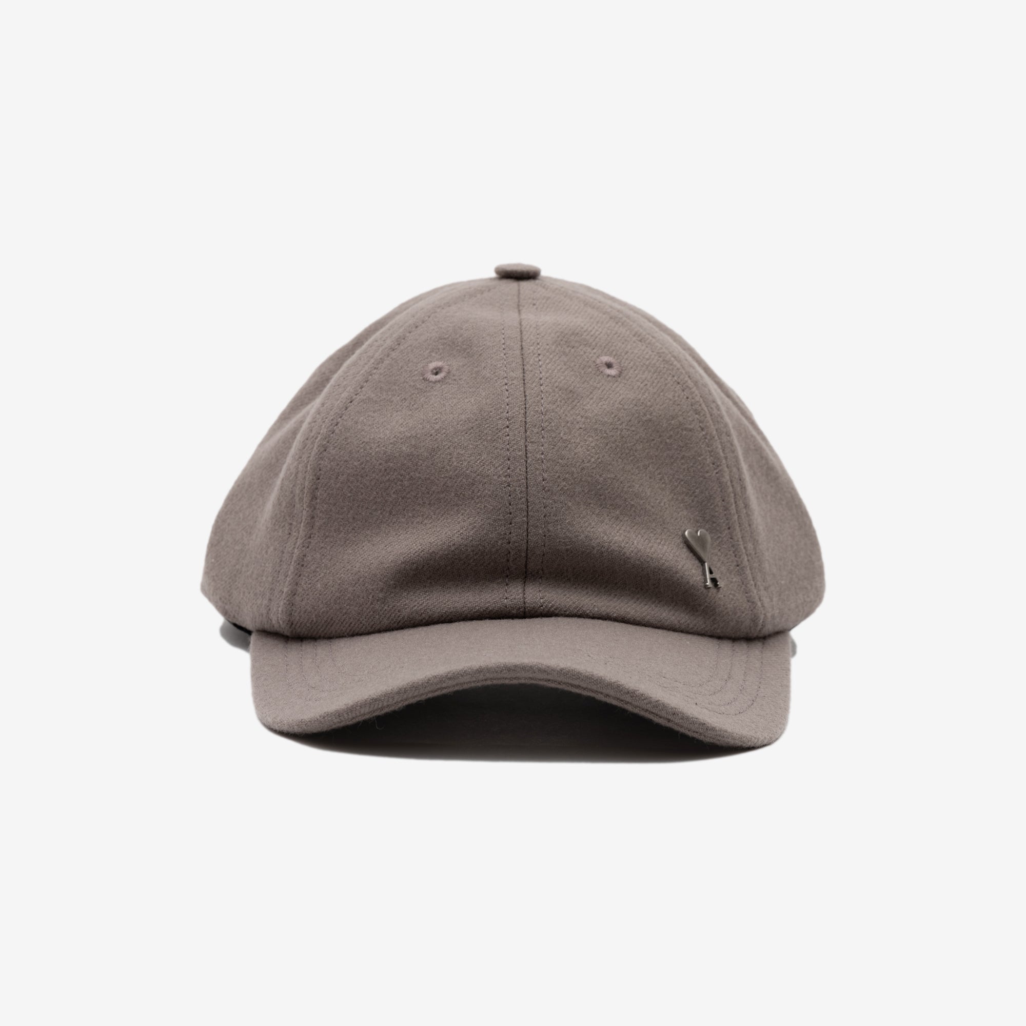 AMI Ami de Coeur Studs Cap Taupe - 1