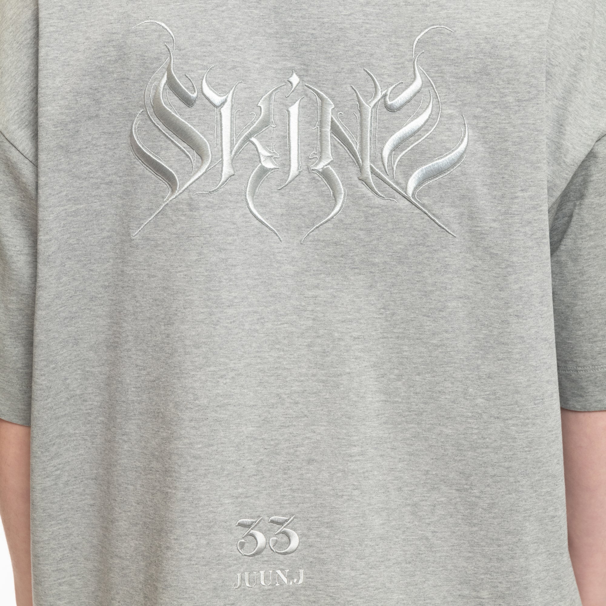 Juun.J Silver Graphic Semi - Over T-Shirt Grey - 5