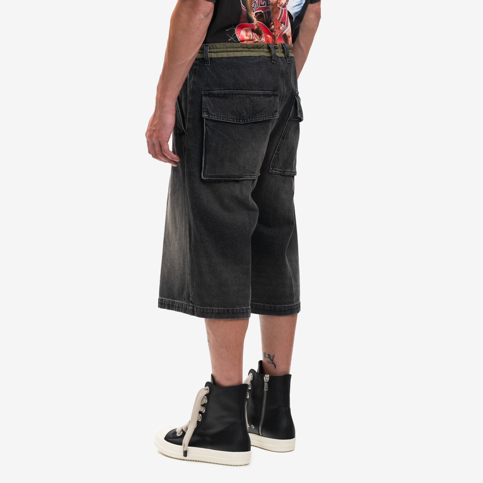 Mens DIESEL Clothing Brand Andre Loose Denim Shorts in Black