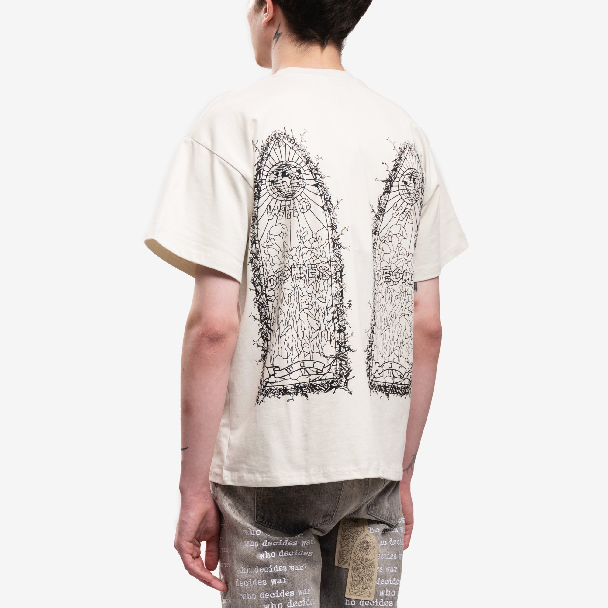 Who Decides War Thorned T-Shirt Cloud - 4