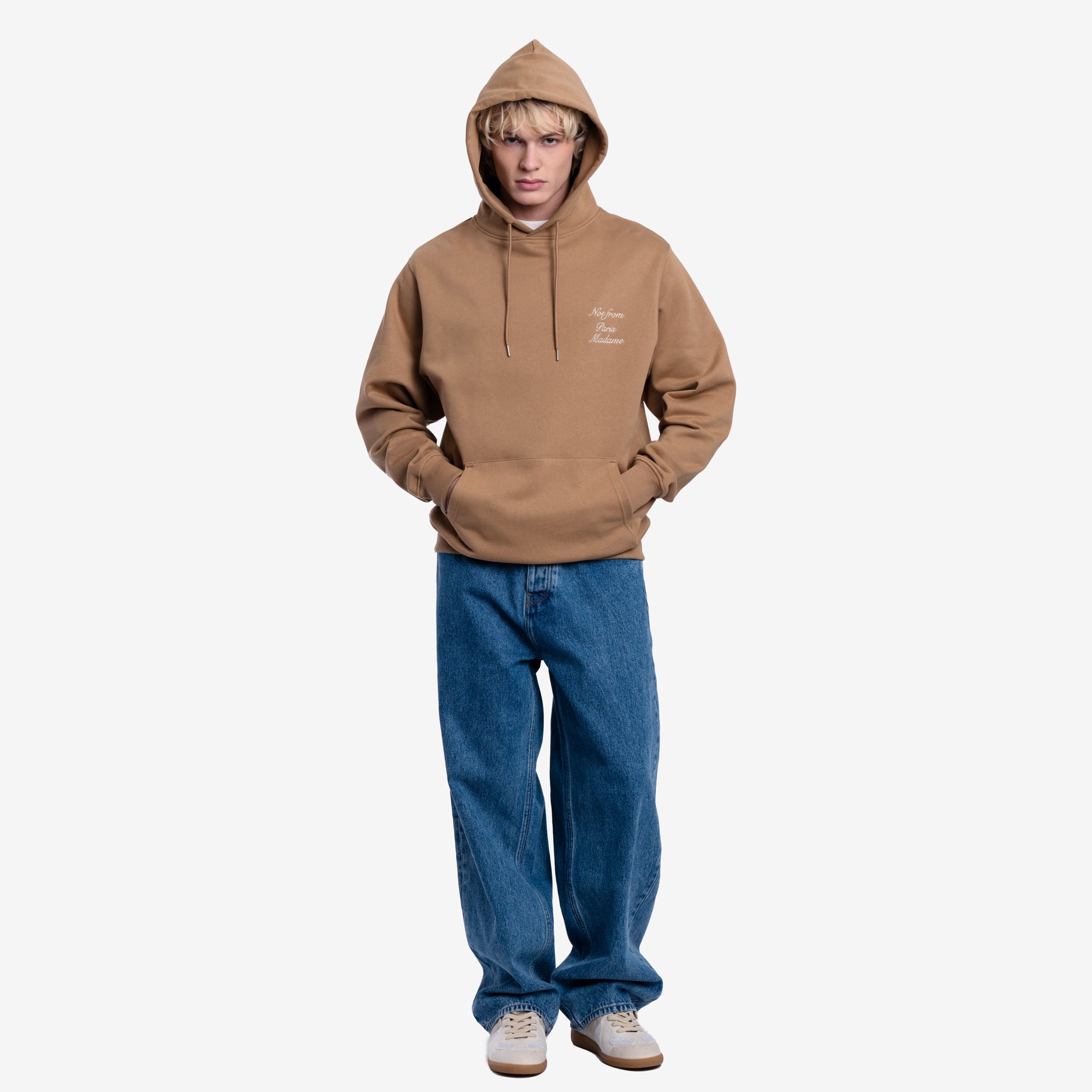 Photo of Drôle de Monsieur Le Hoodie Slogan Calligraphy - 2