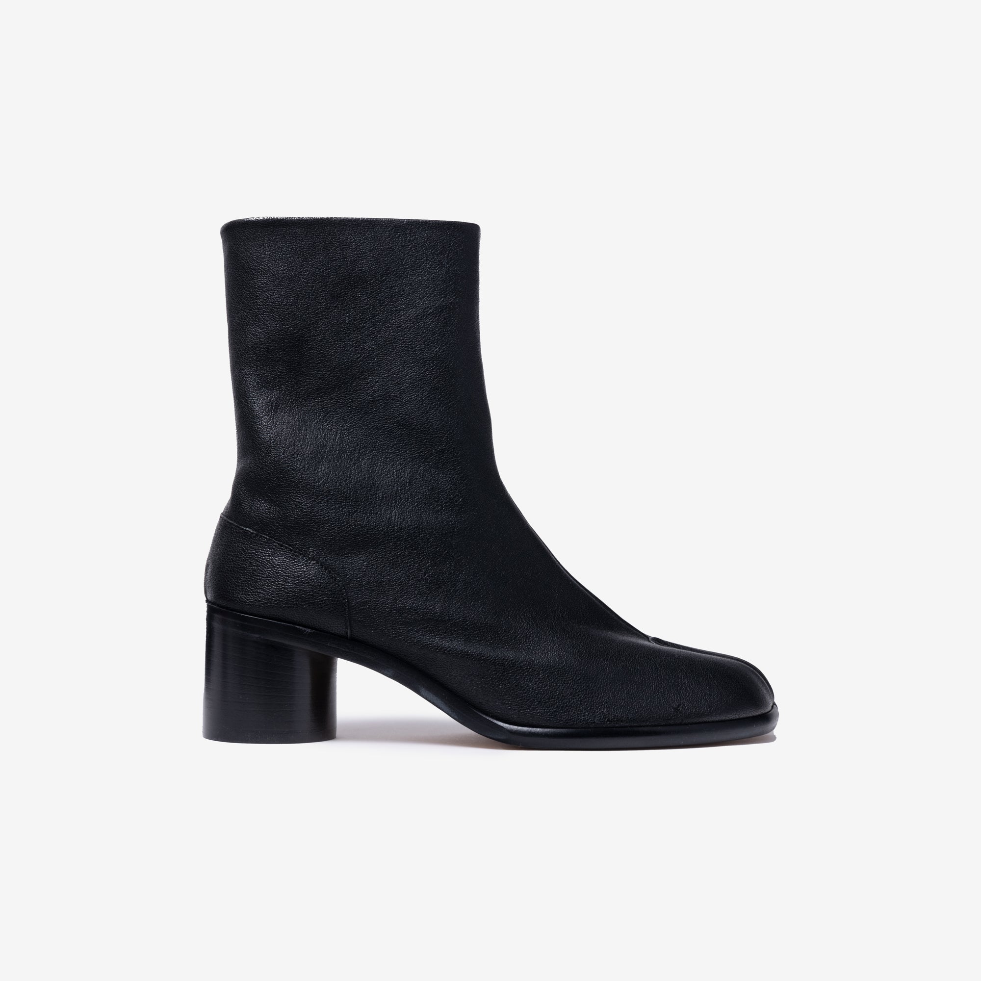 Mens Maison Margiela Tabi H60 Ankle Boot in Black