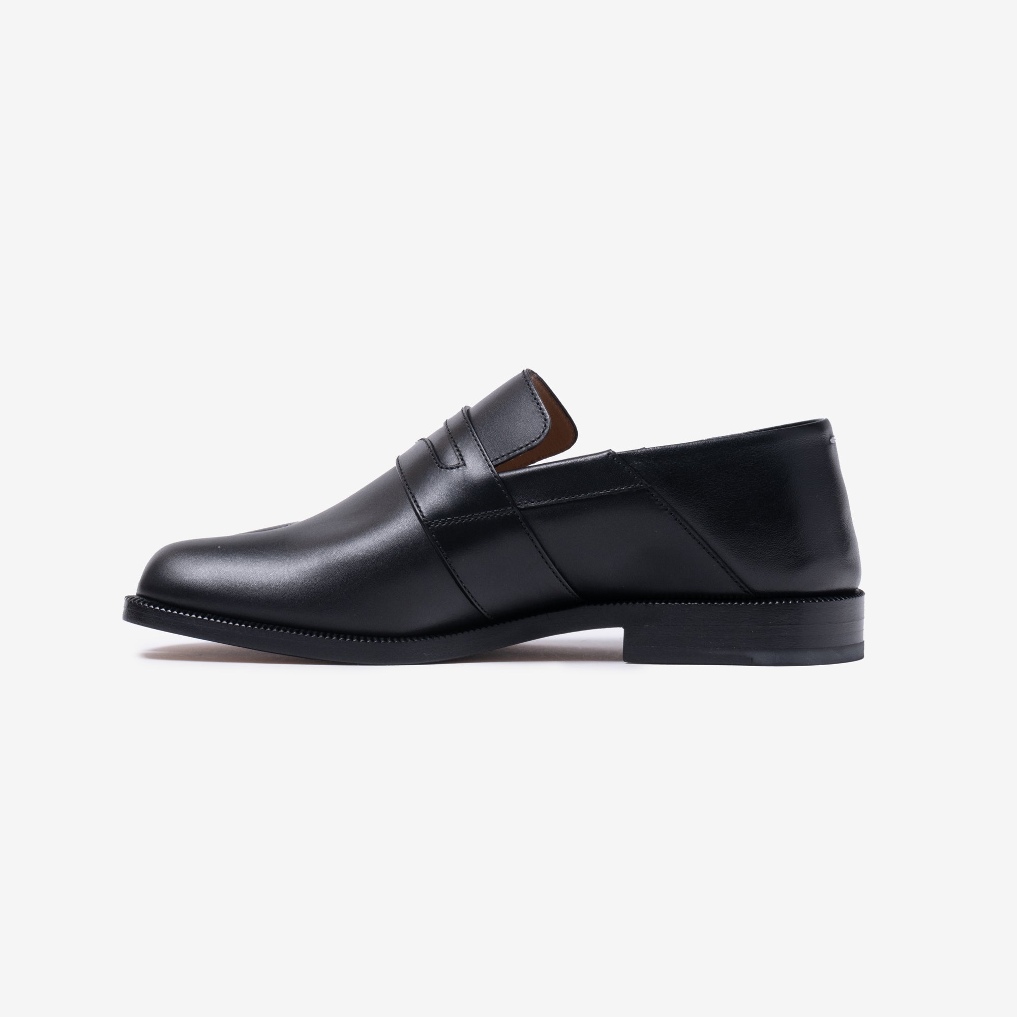 Maison Margiela Womens Tabi Loafers Black - 3