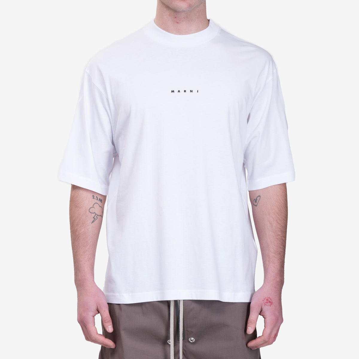 メンズ MARNI ミニロゴ Tシャツ（リリーホワイト）