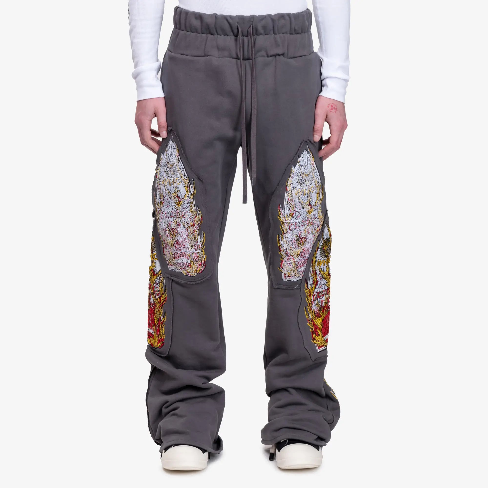 Who Decides War Triple Flame Glass Sweatpants Vintage Grey - 1