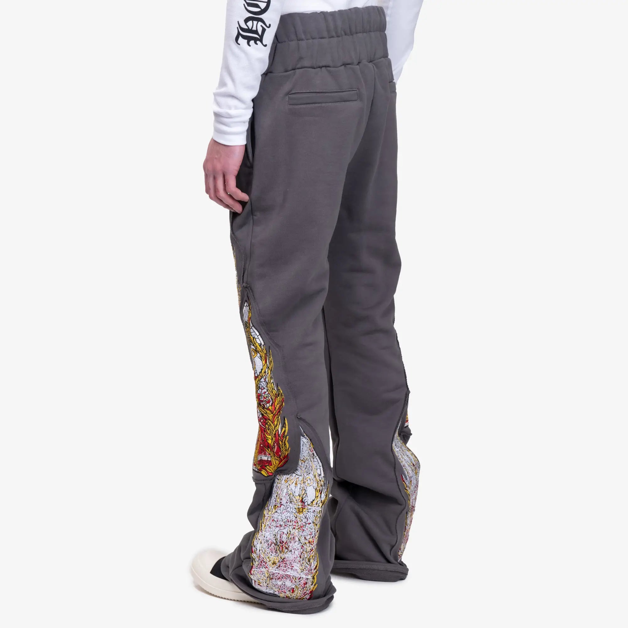 Who Decides War Triple Flame Glass Sweatpants Vintage Grey - 4