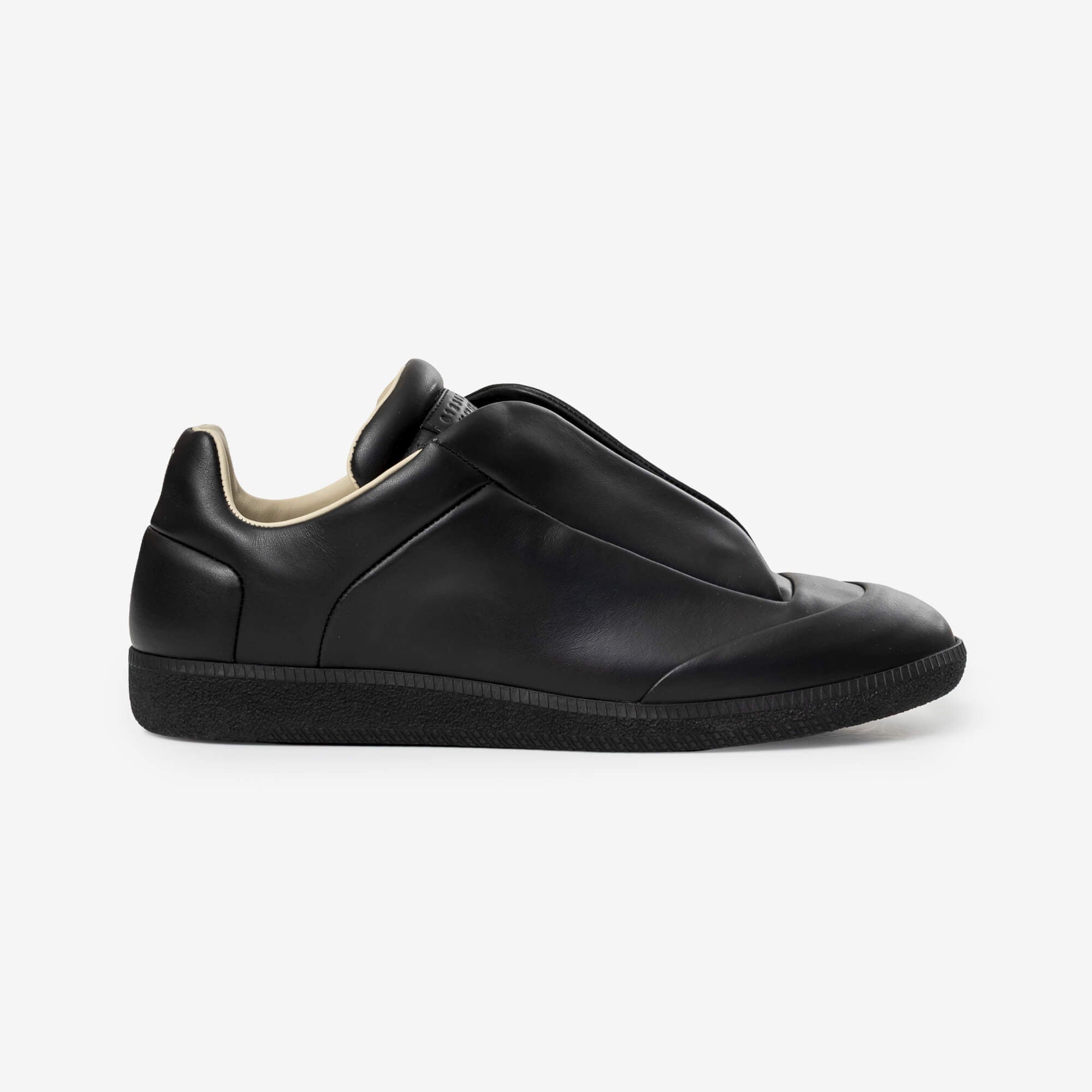 Maison Margiela Future Low-Top Sneakers Black-3
