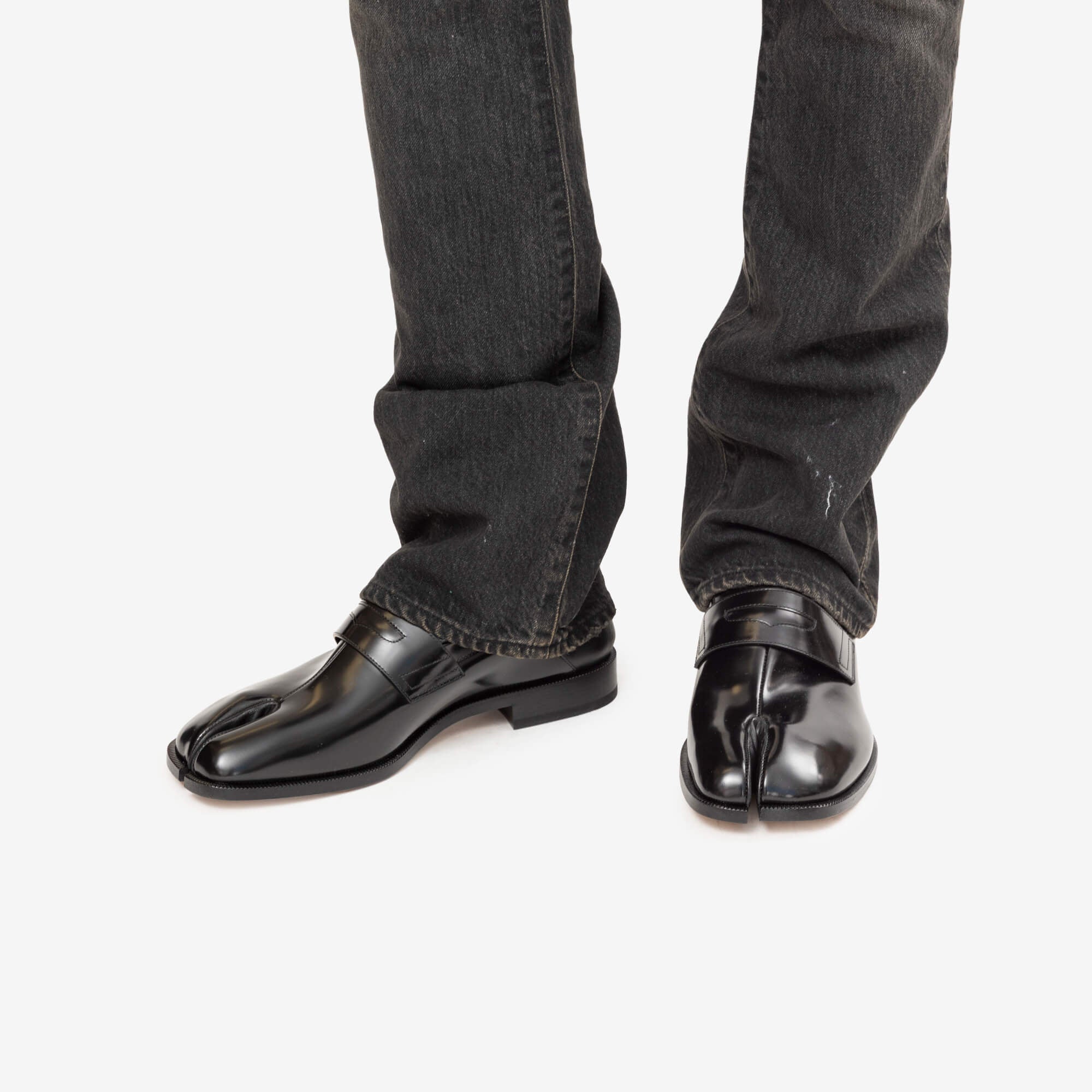 Maison Margiela Tabi Slip-On Loafers Black-2
