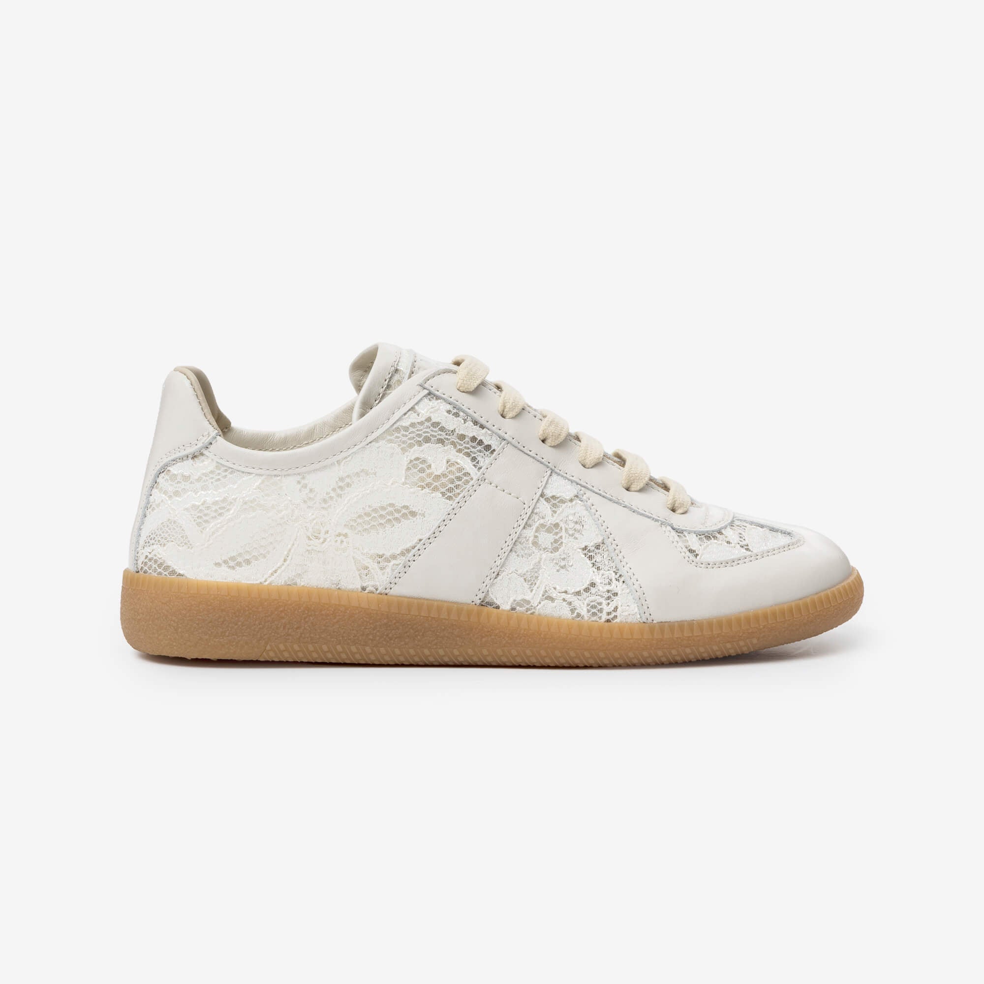 Maison Margiela Womens Replica Lace Sneakers White-3