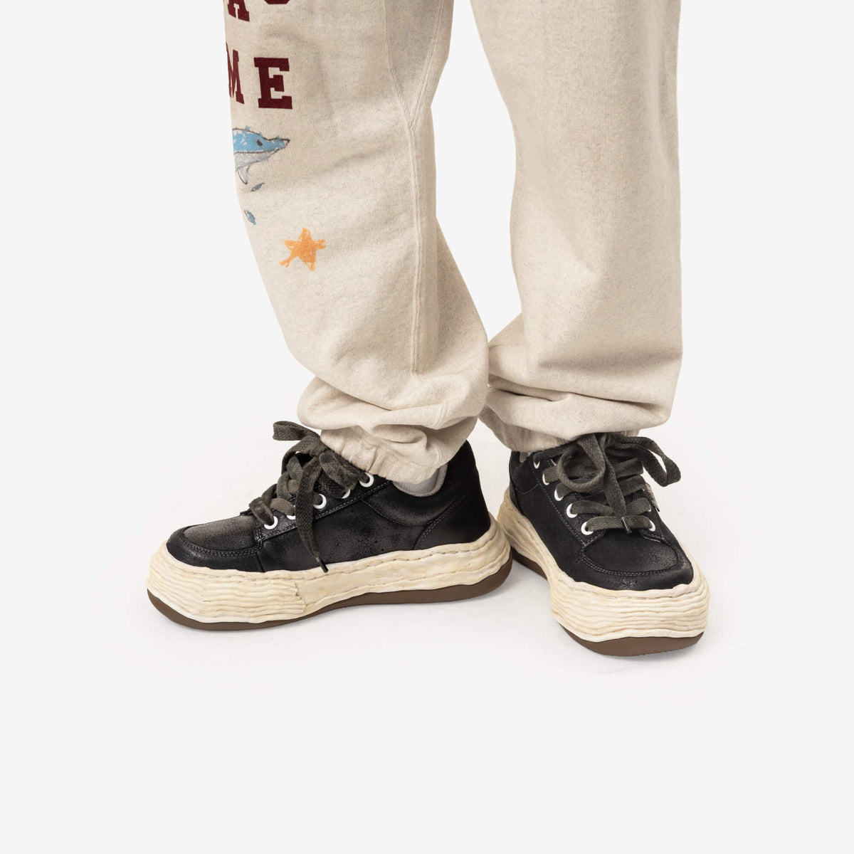 Mihara Yasuhiro Oliver Waxed Suede Low-Top Sneakers Black-2