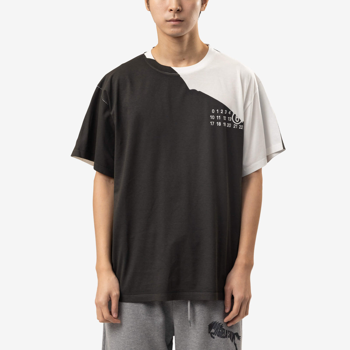 MM6 Shifted Print Numeric Logo T-Shirt Off White-1