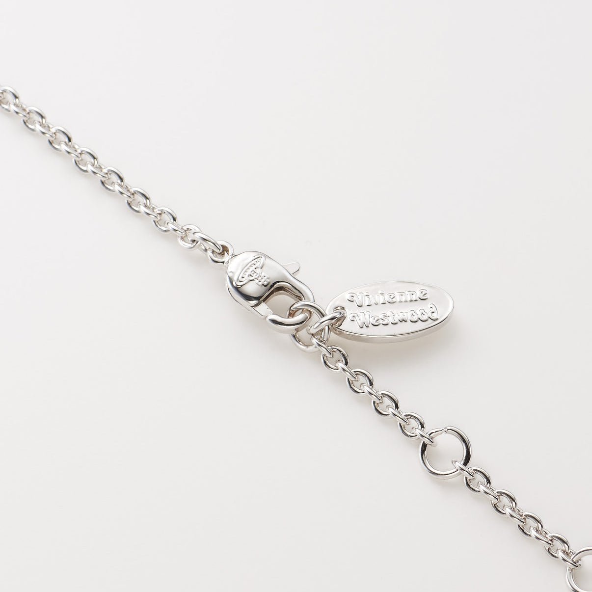 Vivienne Westwood Mayfair Bas Relief Pendant Rhodium - 4
