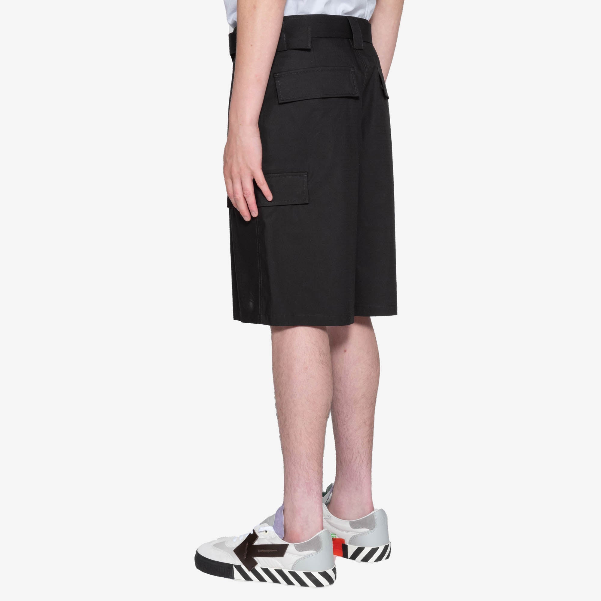 Off - White Buckle Cargo Shorts BLACK - 4