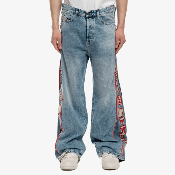 Side Zip Detail Loose Jeans